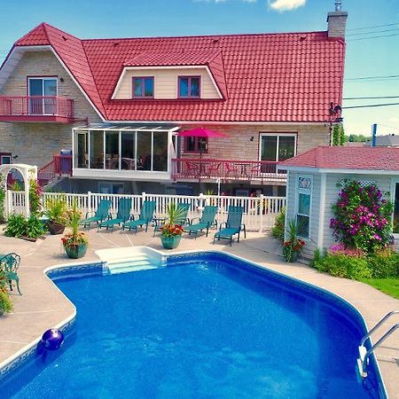 Douces Evasions Bed and Breakfast Saint-Anselme Εξωτερικό φωτογραφία