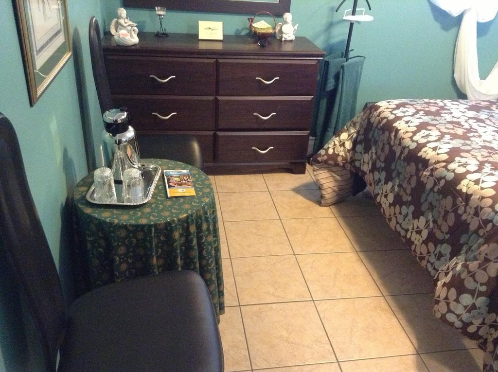Douces Evasions Bed and Breakfast Saint-Anselme Εξωτερικό φωτογραφία