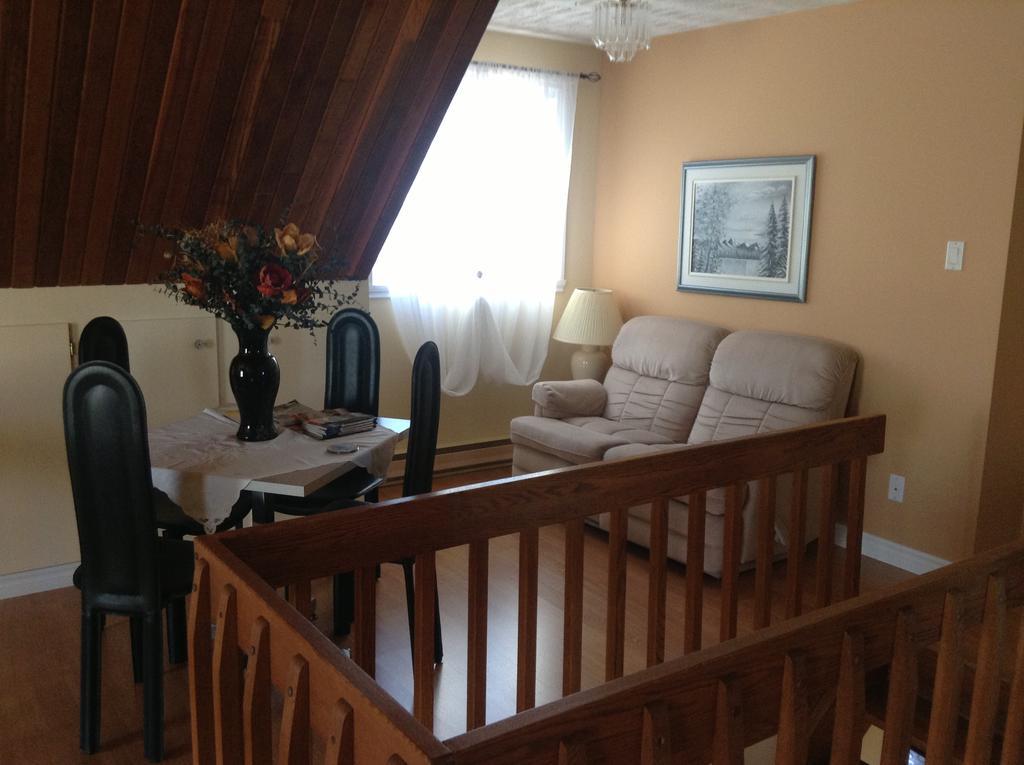 Douces Evasions Bed and Breakfast Saint-Anselme Εξωτερικό φωτογραφία