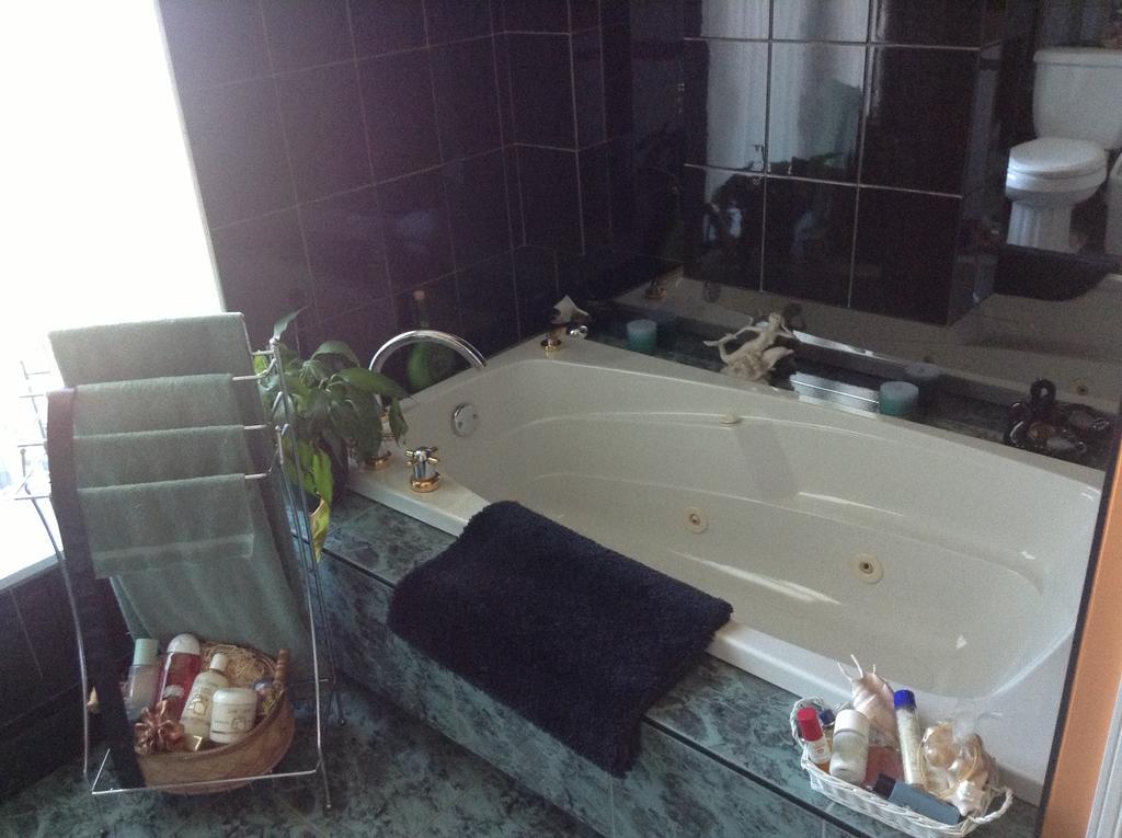 Douces Evasions Bed and Breakfast Saint-Anselme Εξωτερικό φωτογραφία